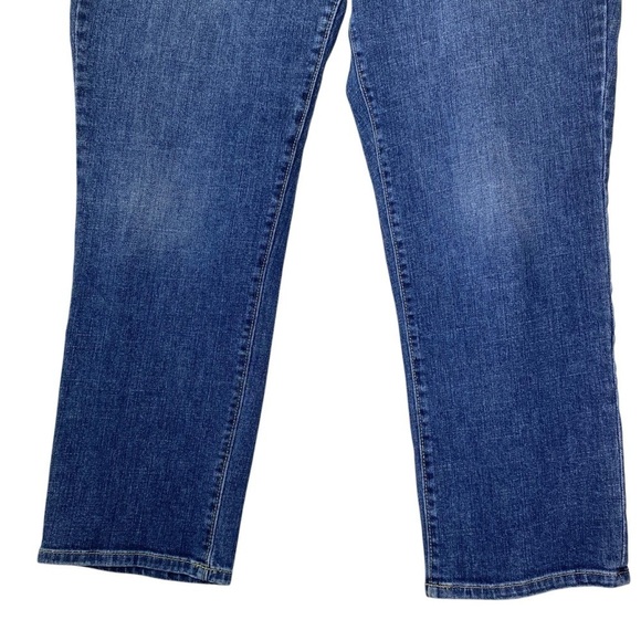 SIMPLY VERA VERA WANG Women plus size 16 straight cropped med wash Jeans midrise - Picture 3 of 7